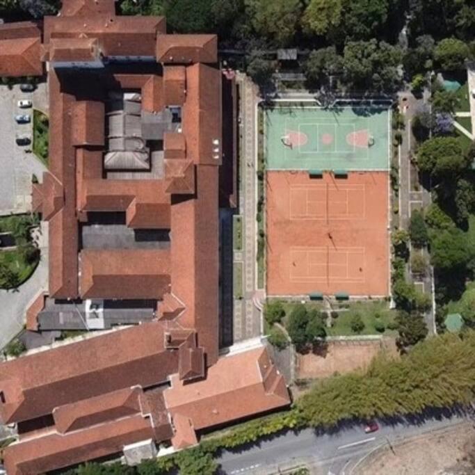 Apartamento Condominio Quisisana Centro Pocos De Caldas Lazer Completo, Uma Estrutura De Resort エクステリア 写真